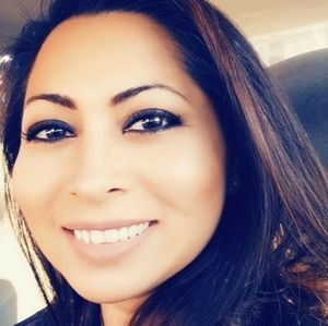 Meet your Posher, Delia